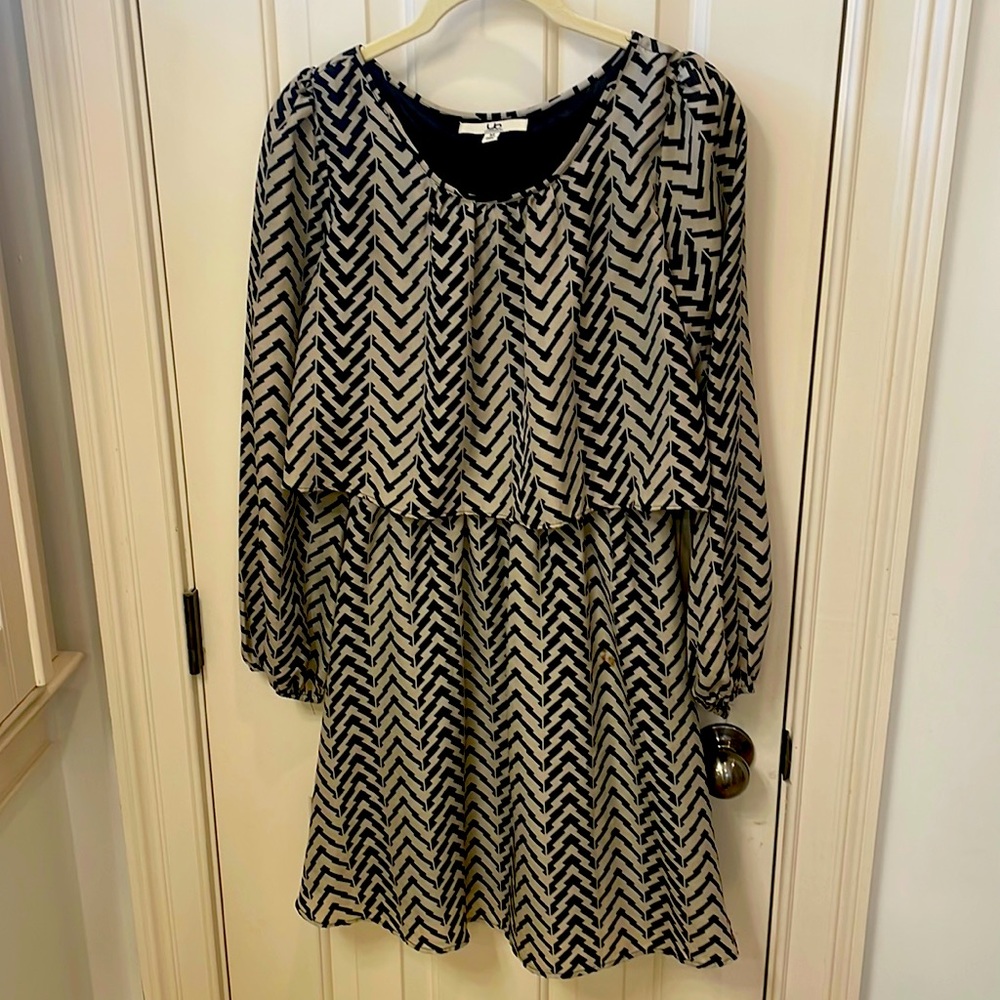 Ya Los Angeles dress, Tribal Print, size M, scoop neck, long sleeve